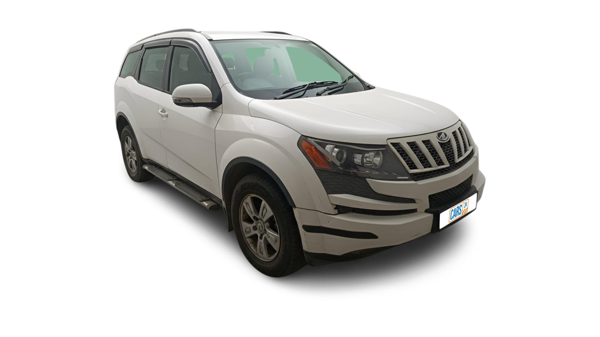 Mahindra XUV500-img